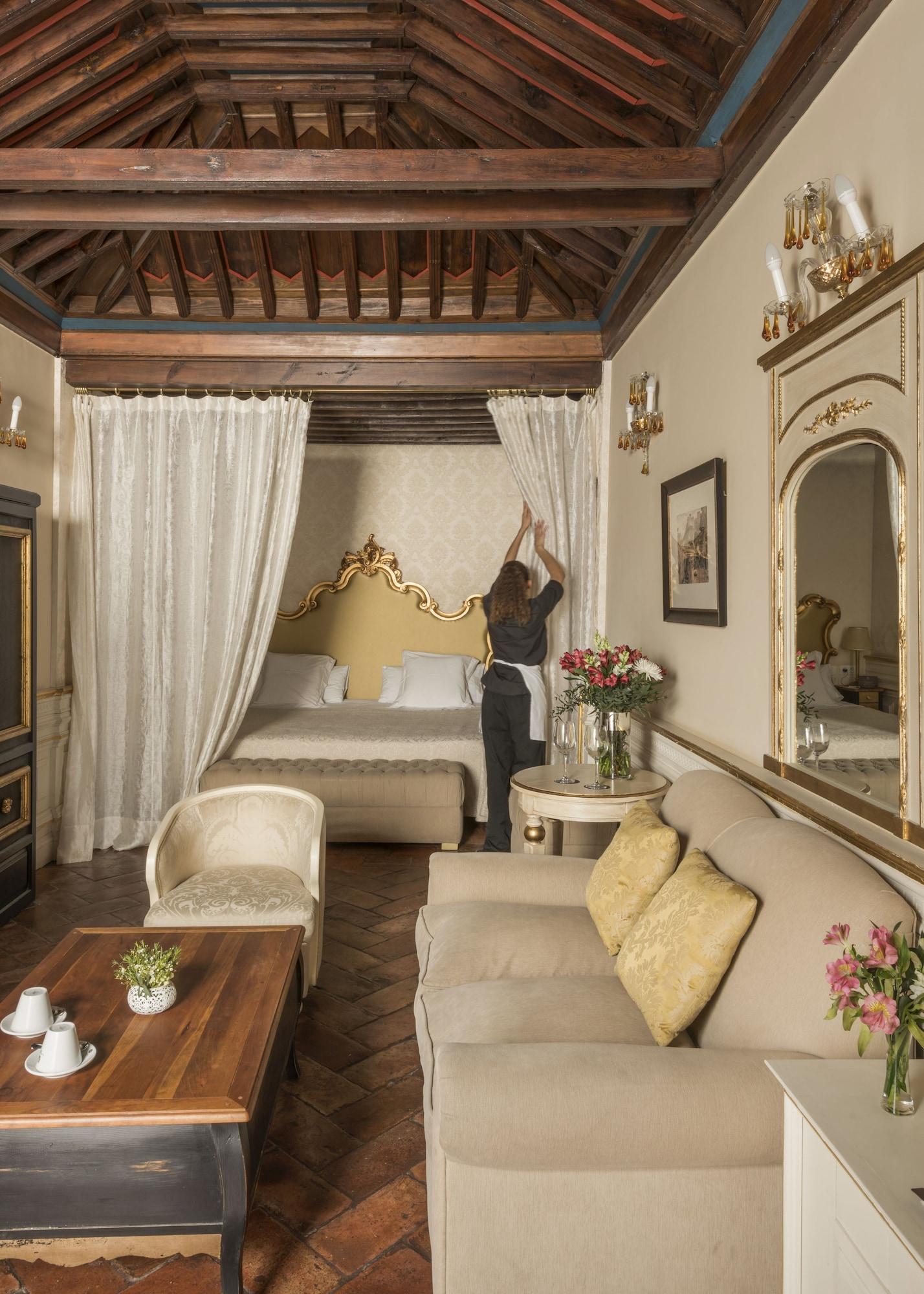 Casa 1800 Hotel